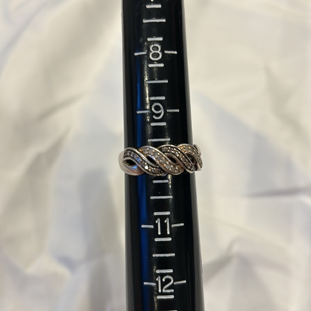 Affinity Silver (925) champagne and white diamond twist band ring. - Picture 5 of 6
